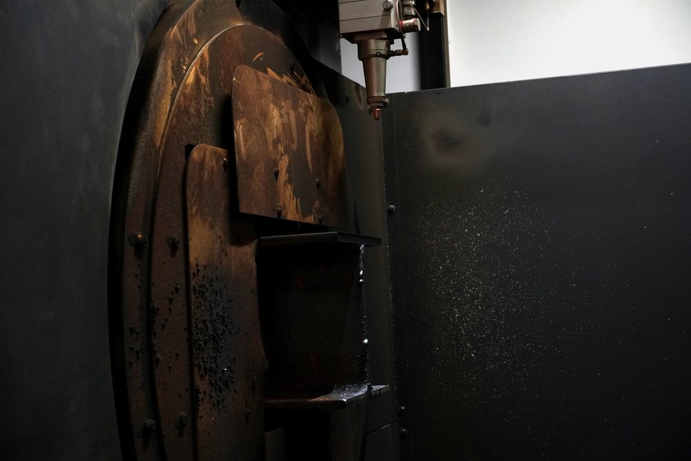 Tube laser cutting head